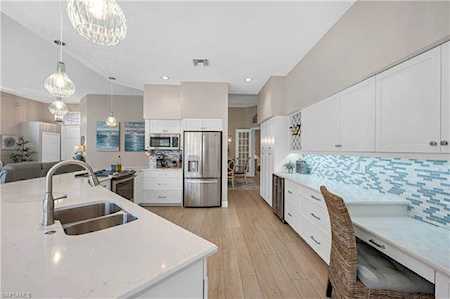 761 Glendevon Dr Naples, FL 34105