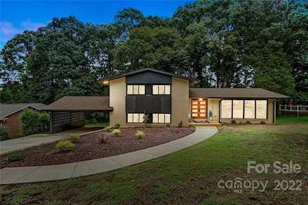 6020 Sierra Dr Charlotte, NC 28216