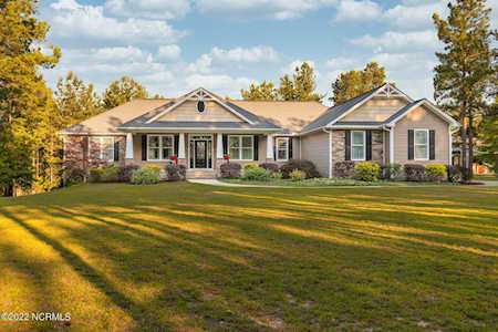 1424 Pasture Circle Aberdeen, NC 28315