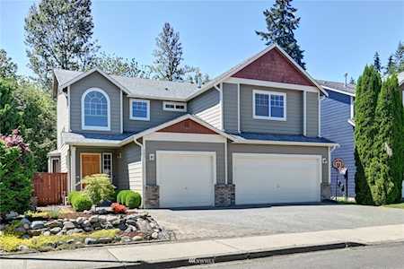 703 Rosario Place NE Renton, WA 98059