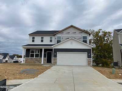 801 Harland Ct Shelbyville, KY 40065