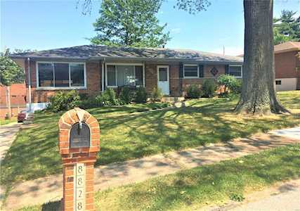 8828 Manda Ln St Louis, MO 63126
