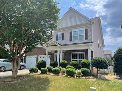 10387 Dowling St NW Huntersville, NC 28078