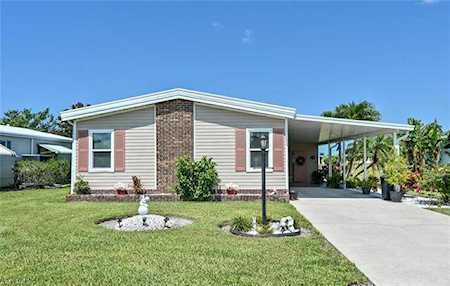 111 Calais Ct Naples, FL 34112