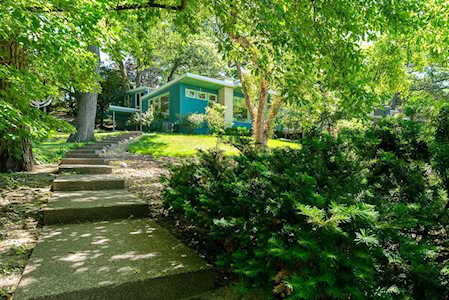 316 Stonebridge Boulevard Saint Paul, MN 55105