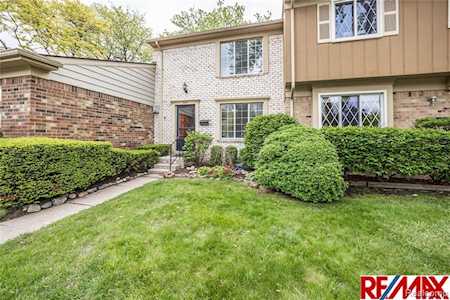 4936 Coventry St #313 Royal Oak, MI 48073