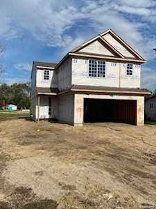 2222 Collins Shelby Twp, MI 48317