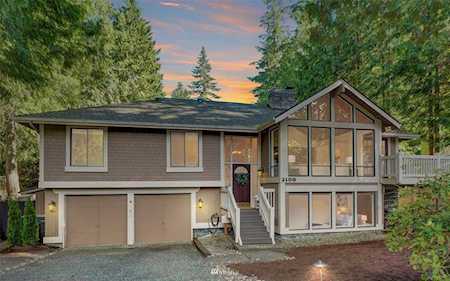 2109 Sahalee Dr W Sammamish, WA 98074
