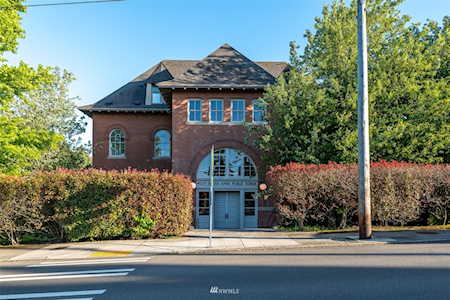 1401 5th Ave W #408 Seattle, WA 98119