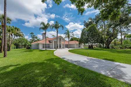 13755 Greentree Trail Wellington, FL 33414