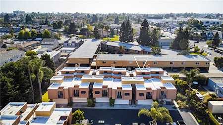 604 Terrace Circle Huntington Beach, CA 92648