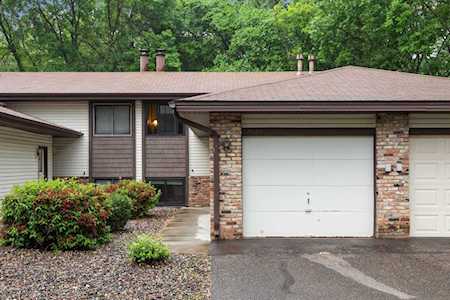 4004 Brookdale Circle N Brooklyn Park, MN 55443
