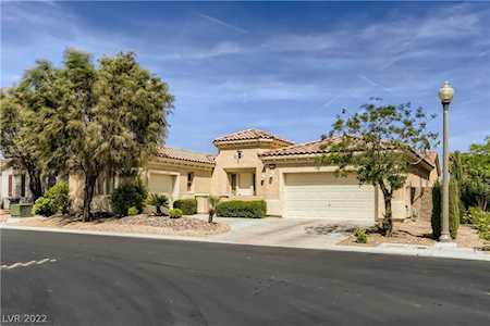 8066 Carson Creek St Las Vegas, NV 89113