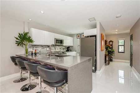 8440 Casa Del Lago #H Boca Raton, FL 33433