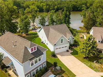 31232 Cove View Ct Lancaster, SC 29720