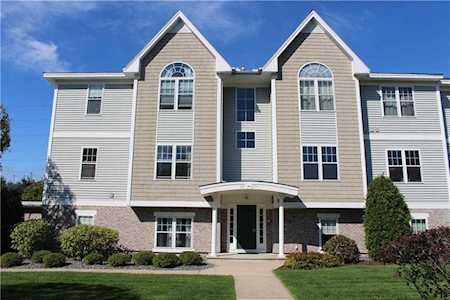 200 Roger Williams Ave #203 East Providence, RI 02916