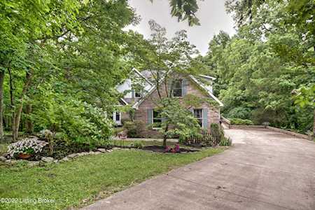 357 Worningford Dr Taylorsville, KY 40071