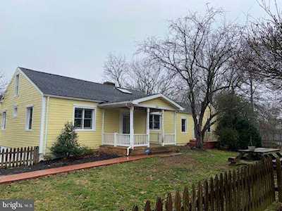 4941 River Rd Shepherdstown, WV 25443
