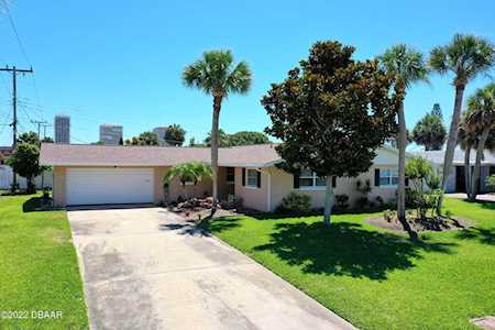 3030 Stanford Avenue Daytona Beach, FL 32118