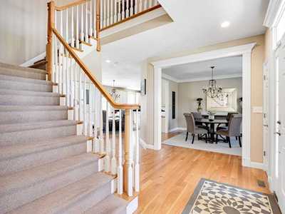 43 Kingsbury Drive Holliston, MA 01746