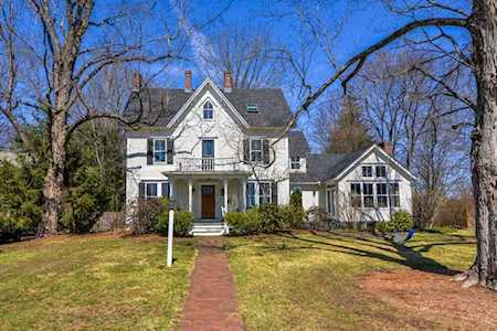 43 Beacon St Northampton, MA 01062