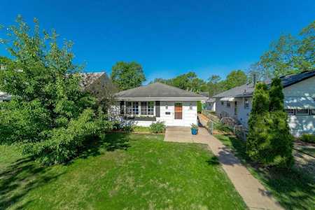 3735 Lee Avenue N Robbinsdale, MN 55422