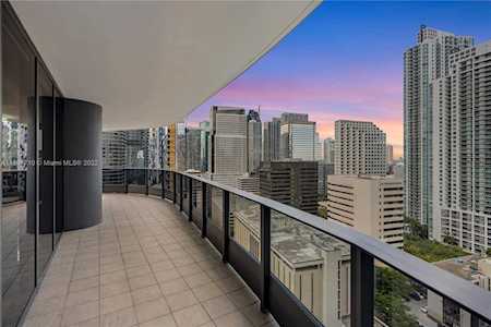 1000 Brickell Plz #2215 Miami, FL 33131