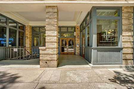 910 Houston Street #302 Fort Worth, TX 76102