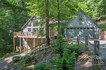 121 Adawehi Ln Brevard, NC 28712