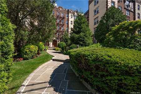1468 Midland Avenue #4H Bronxville, NY 10708