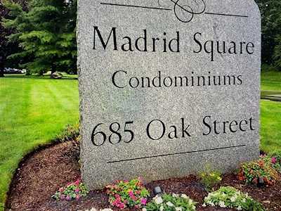 685 Oak St #20-4 Brockton, MA 02301