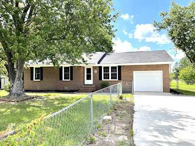 1193 Lake Cole Road Midway Park, NC 28544
