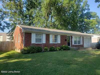 8013 Waterfern Way Louisville, KY 40291