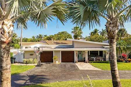 2151 NE 27th Ct Lighthouse Point, FL 33064