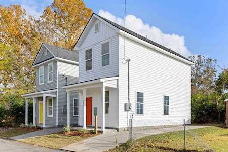 2044 Beech Ave North Charleston, SC 29405