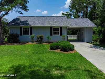 5715 Sloop Court New Bern, NC 28560