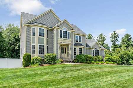 140 Prospect Hill Dr Tewksbury, MA 01876