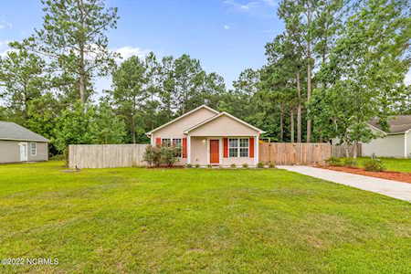 108 Ashbury Park Lane Richlands, NC 28574
