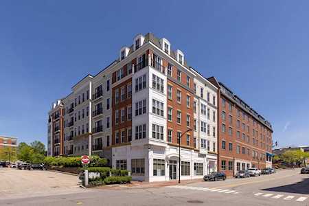 77 Hanover St #6 Portsmouth, NH 03801