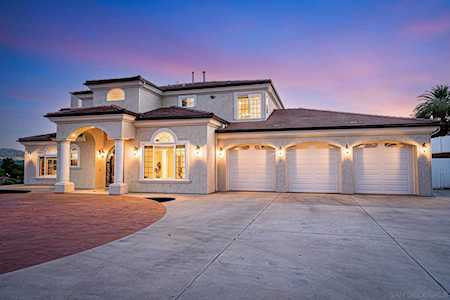 9624 Blossom Ridge Way El Cajon, CA 92021