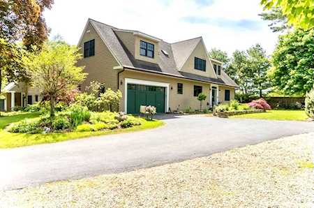 16 Toppans Ln #A Newburyport, MA 01950