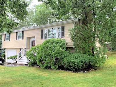 4 Yarmouth Rd Norwood, MA 02062