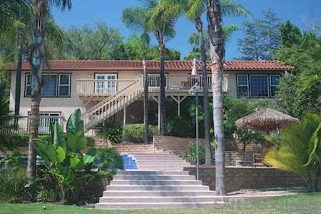 1665 Fuerte Knolls Ln. El Cajon, CA 92020