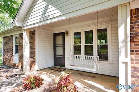 107 Peabody Road Meridianville, AL 35759