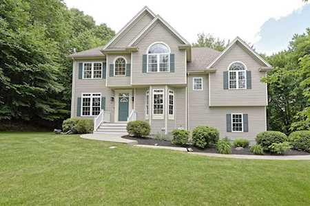 41 Elmshade Uxbridge, MA 01569
