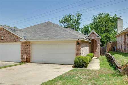 4019 Cottage Park Court Arlington, TX 76013