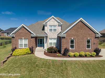 1606 Church Side Dr Goshen, KY 40026