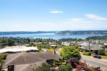 1902 Bridgeport Way W #304 University Place, WA 98466