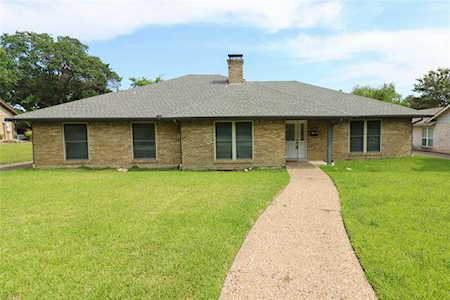2820 Quail Ridge Drive Carrollton, TX 75006