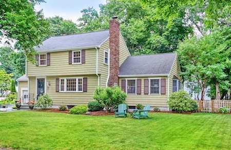 5 Sheffield Road Stoneham, MA 02180